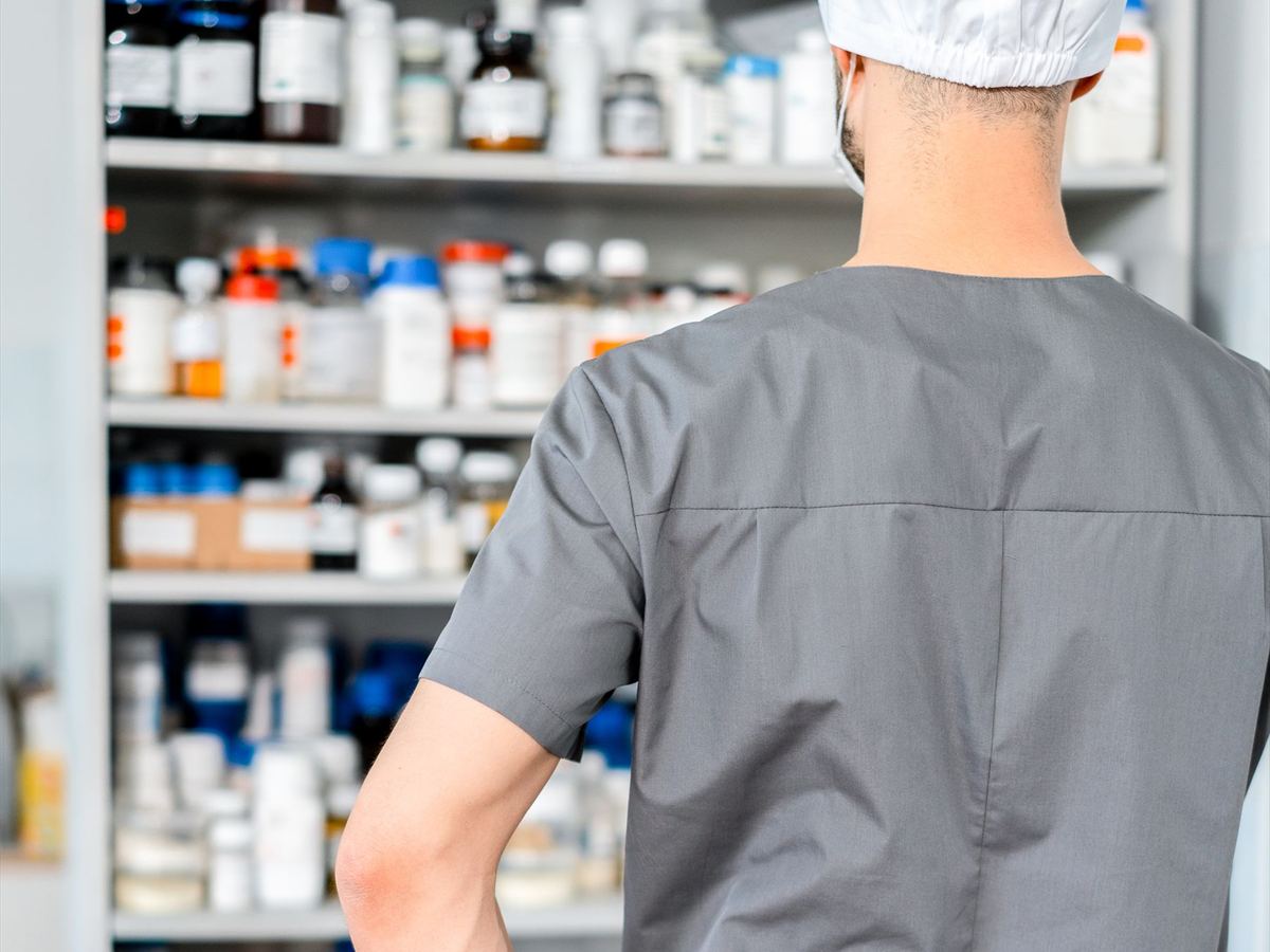 Inside the Bergkruid Die Meul pharmacy