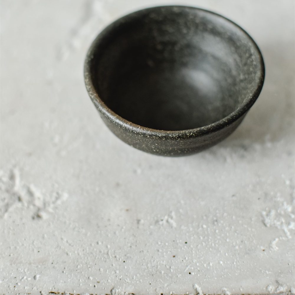 Glazed stoneware serving bowl