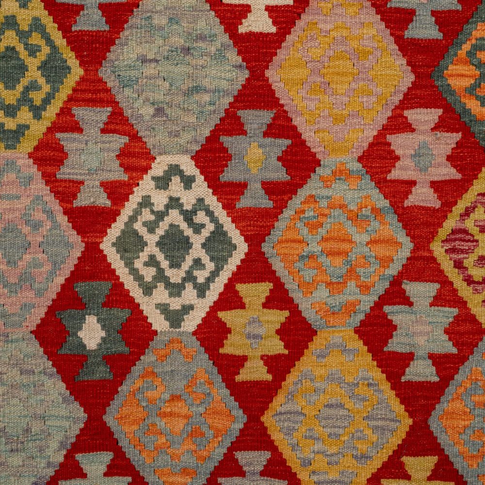 Flat-woven Anatolian kilim in rust and charcoal